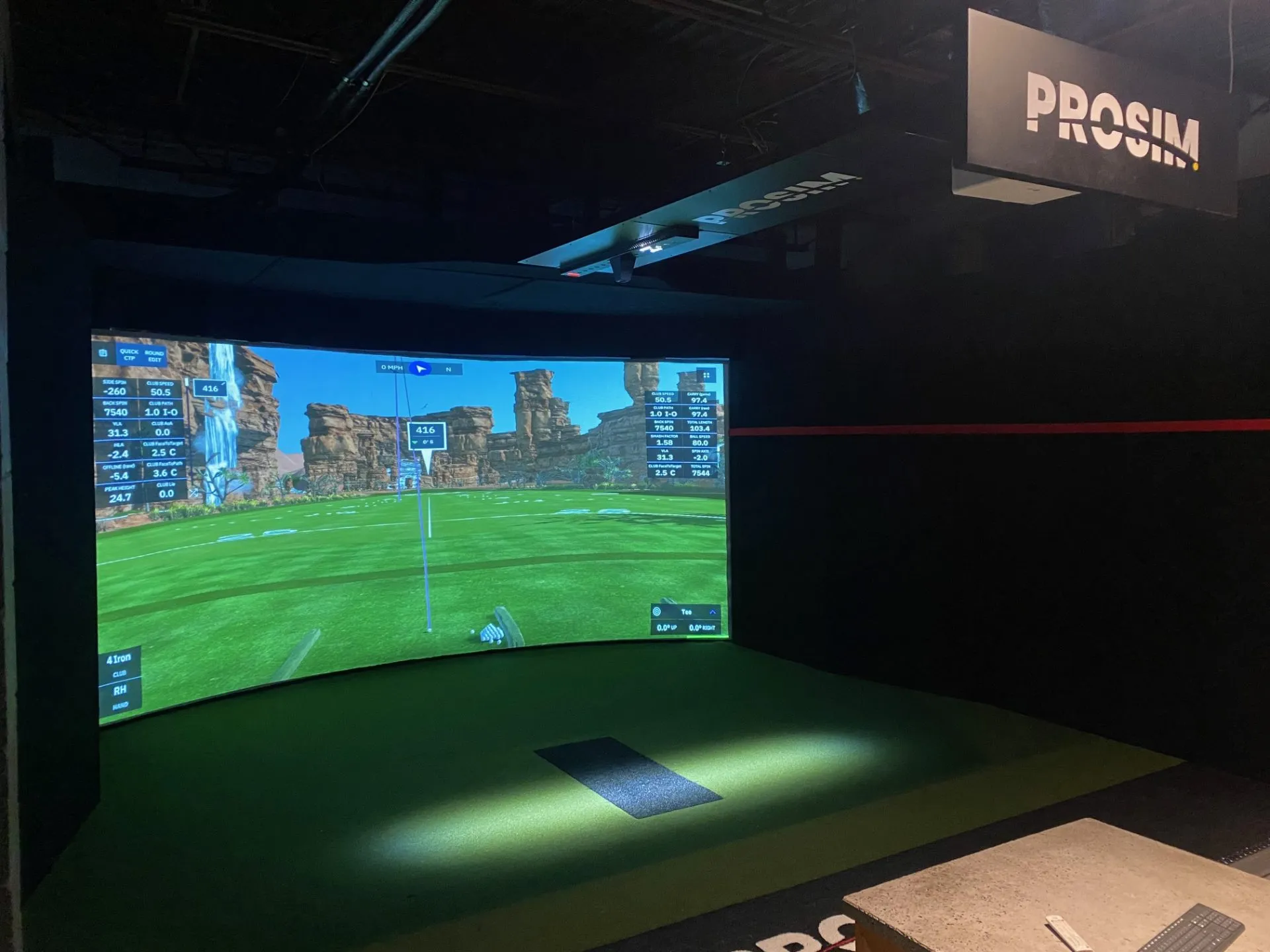 Installation ProSim — 16' curved screen